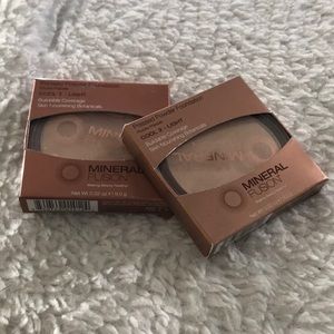 2 Mineral Fusion Pressed Powder Shade Cool 2 Light
